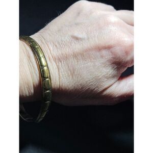 *Sale* Bronze colored bangle bracelet